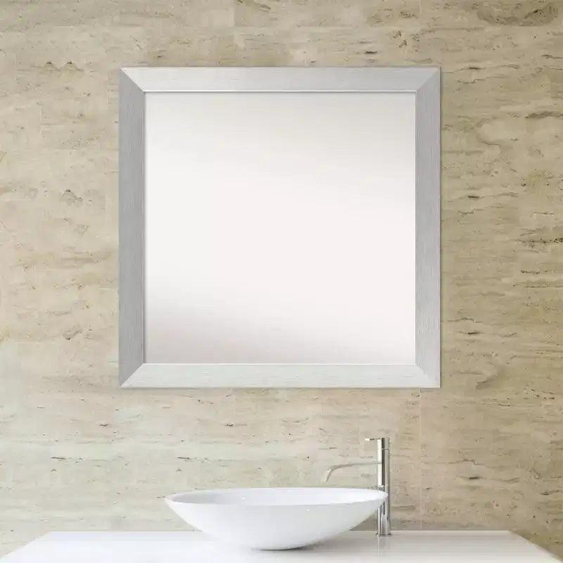 Specchio da bagno a parete in legno da 30" x 30" non smussato, argento sterling spazzolato