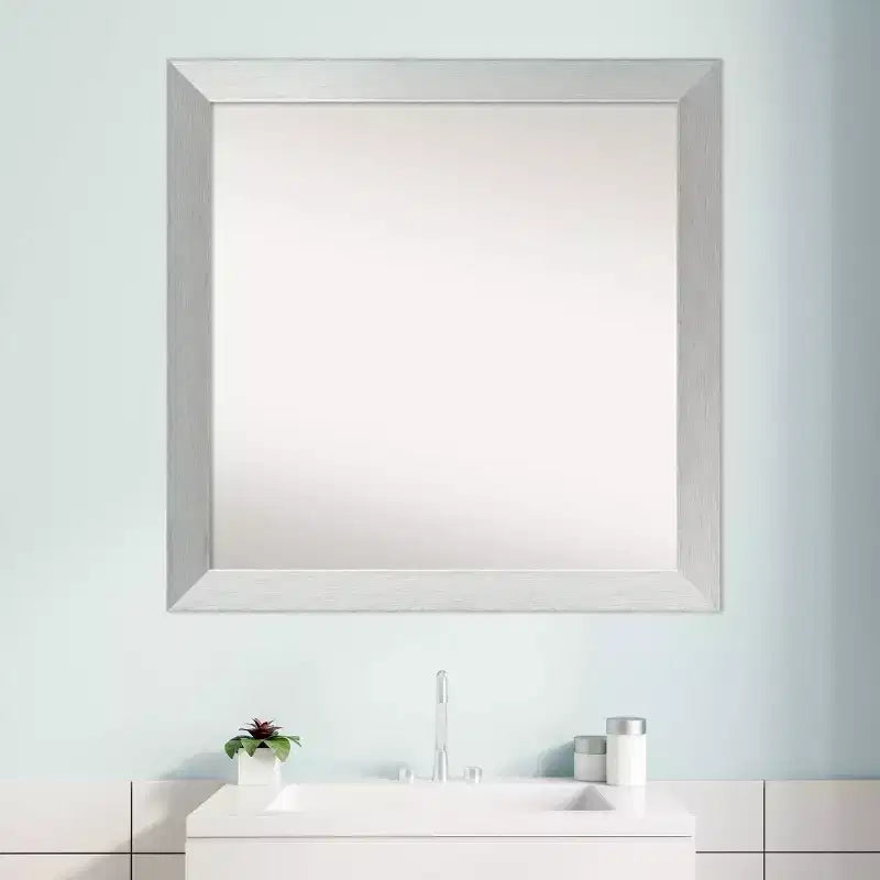 Specchio da bagno a parete in legno da 30" x 30" non smussato, argento sterling spazzolato