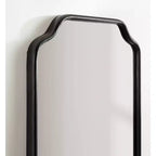 Specchio da parete con cornice Plumley 18"x48", nero