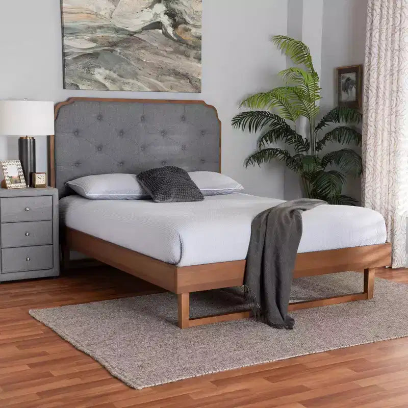 Letto a piattaforma King Roald in tessuto e legno, grigio/noce marrone