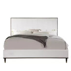 Letto Queen 163,20 cm Carena in Tessuto Grigio Chiaro con Finitura Bianco Marrone: Testiera Imbottita, Struttura in Legno, Richiesto Box Spring