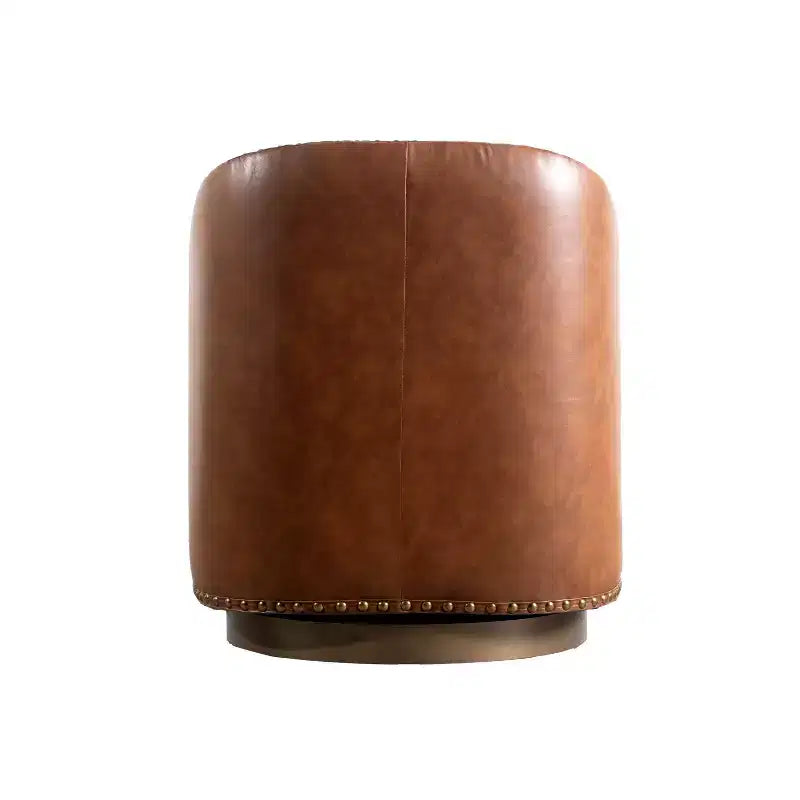 Poltrona Myles stile club commerciale con base girevole in metallo a 360° e rivestimento con borchie decorative