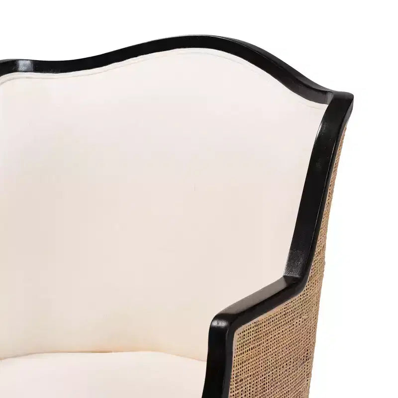Poltrona decorativa Elizette in tessuto e legno
