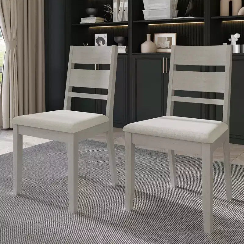 Sedia da pranzo in legno con rivestimento grigio caldo