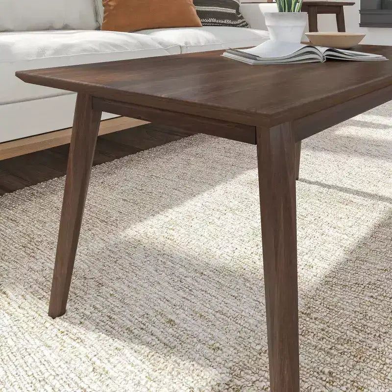 Tavolini da caffè in legno massello moderni di metà secolo (anni '40) per soggiorno